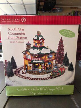 Vintage Dept 56 North Star Commuter Train Station-North Pole Series - Like New